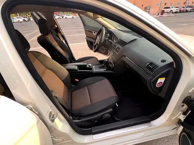 2009 Mercedes-BENZ C-CLASS — миниатюра 8