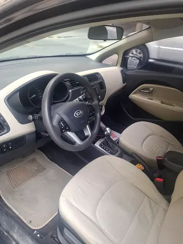 2015 KIA RIO 照片 1