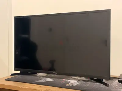 Samsung 32" Smart TV (Model: UA32T5300AU)