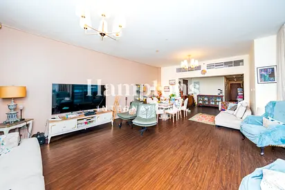 3BR+Maid | Upgraded | Wooden Floor | VOT