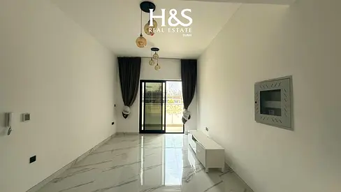 1 BHK | Balcony l Equipped Kitchen l Arjan