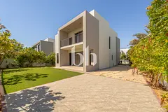Best Priced 5 Bed | Corner Unit | Large Plot