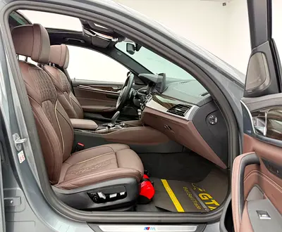 صورة مصغرة 16 لـ 2023 BMW 5-SERIES