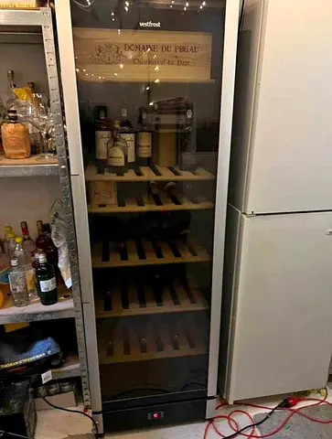 Vestfrost dual zone Temperature wine Fridge 197 bottle