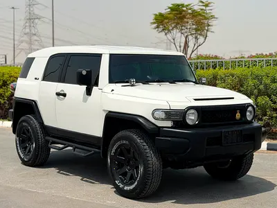 Toyota FJ Cruiser GXR 2016 - GCC Specs - Excellent Condition