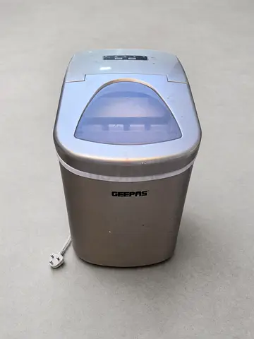 Geepas Portable Automatic Ice Maker GIM63015UT