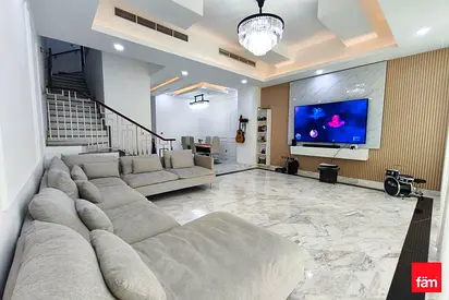 VOT | Prime Location | Renovated | Hot Unit