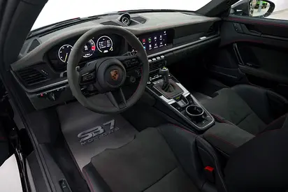 صورة 6 لـ 2025 Porsche 911