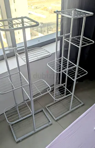 Plant/decor/ speaker stand