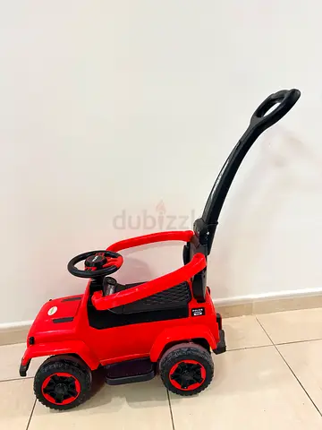 Kids push car