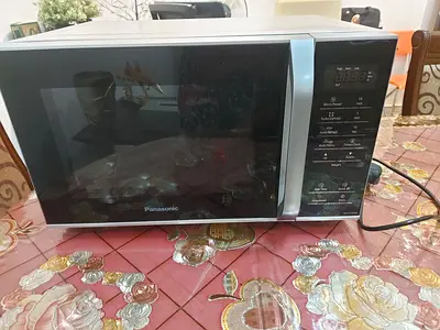 Panasonic Microwave 25ltrs