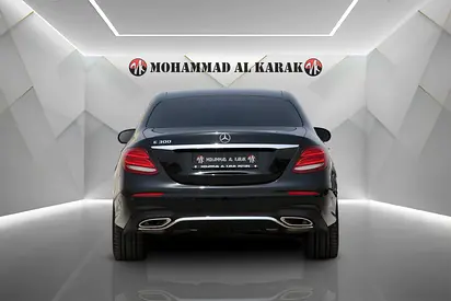 2018 Mercedes-BENZ E-CLASS photo 4