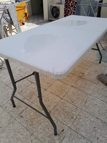 Foldable table( 135×65×65cm)