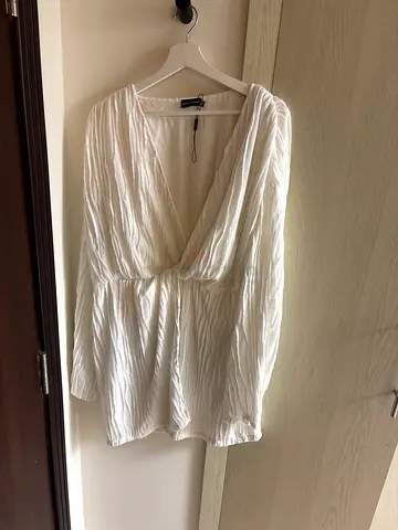 Pretty little thing - Little white dress
