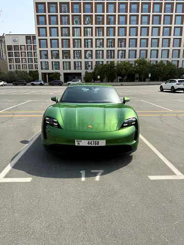 Porsche Taycan 2023