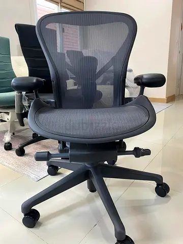 Herman Miller remastered size B fully loaded