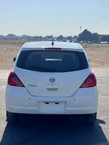 2012 Nissan TIIDA — фото 8