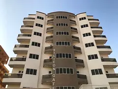Spacious Unit | No Agent Plz | Below Market Price