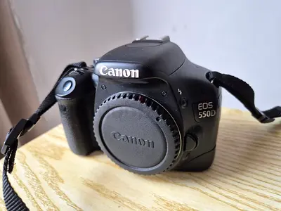 Canon EOS 550d Camera