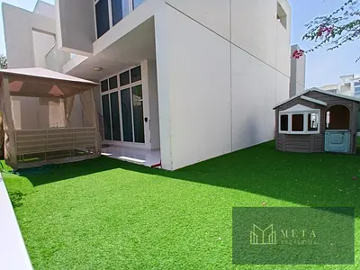Best deal for 3 bedrooms with 3 bathrooms, spacious living room & open kitchen, good landscaping, corner unit, for rent only AED89,000 with 4 cheques