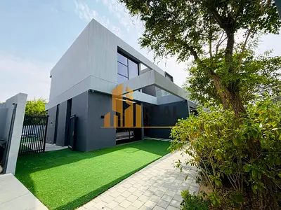 Modren 4BR Villa with private pool in sendian Massar