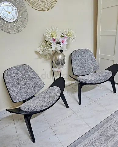 2pcs Accent Armchair PAN Home. Like new