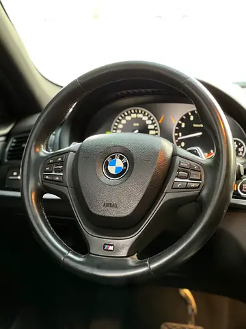 صورة 18 لـ 2015 BMW X4