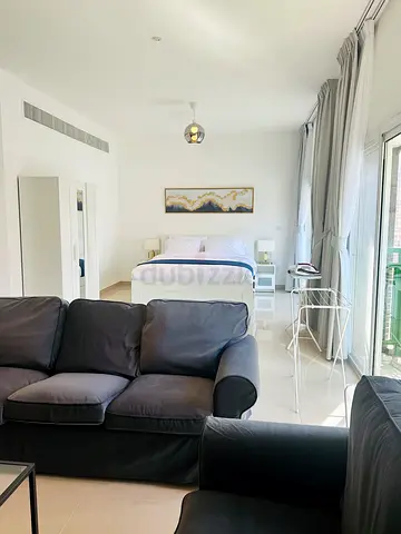 Cornich/ SeaView Suite Room| Private Bathroom|2 private Balconies| Free Housekeeping| Including All