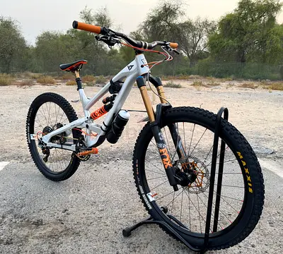 YT Capra Uncaged M 10th Anniversary Limited Edition (No. 109 out of 200)