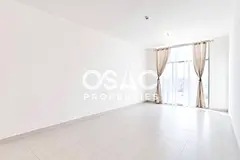 UNIQUE LAYOUT I SPACIOUS FAMILY HOME I AVAILABLE