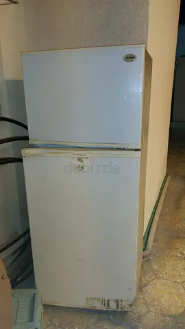 ثلاجة كبيرة 100 درهم