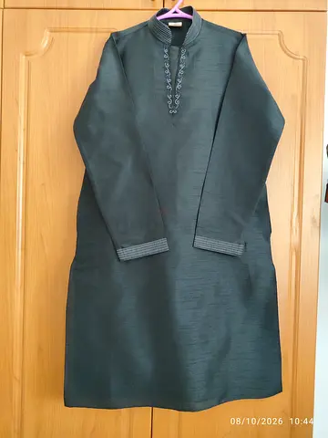 Original Manyavar Men’s Kurta Set with Stole – Size L/40