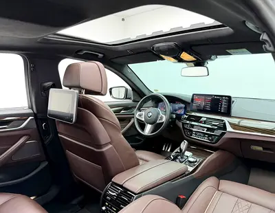 صورة مصغرة 13 لـ 2023 BMW 5-SERIES