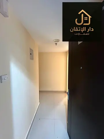 Golden opportunity for rent: 1 Bedroom & Hall apartment in Al Boutina area. Excellent price, only 25,000 AED
