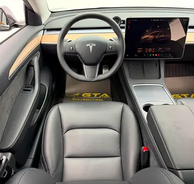 2023 Tesla MODEL 3 — фото 8