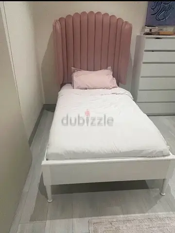 2 single Beds + mattress