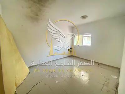 شقة غرفة وصالة للايجار السنوي في منطقة القليعة مساحة واسعة تشطيب حديث موقع استراتيجي اطلالة مفتوحة تأمين مؤجل