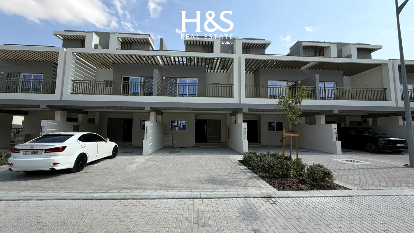 BRAND NEW | 3 BED VILLA | PRIME LOCATION