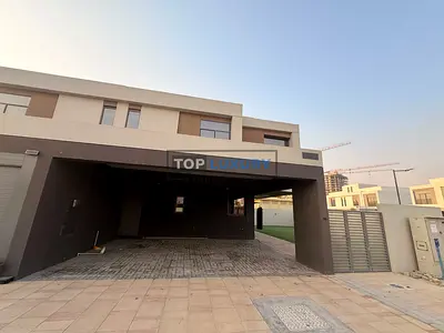 Luxury 4BR + Study & Maid | Large Corner Plot | Fully Landscaped Garden
