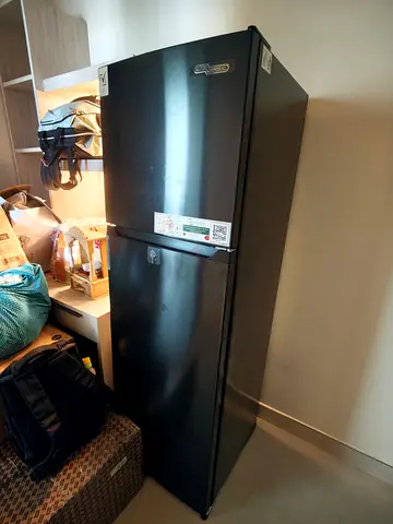 Super General Refrigerator 247 L - Less than 1 year use - New condition
