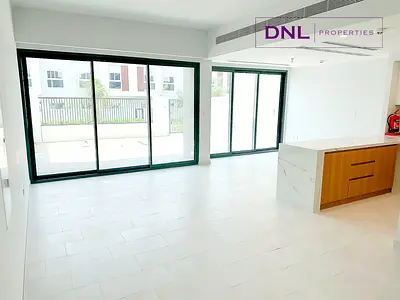 Exclusive | Vacant Now | Close To Pool