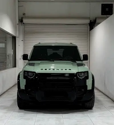 Defender | P400 | 75th Limited Edition | 2023