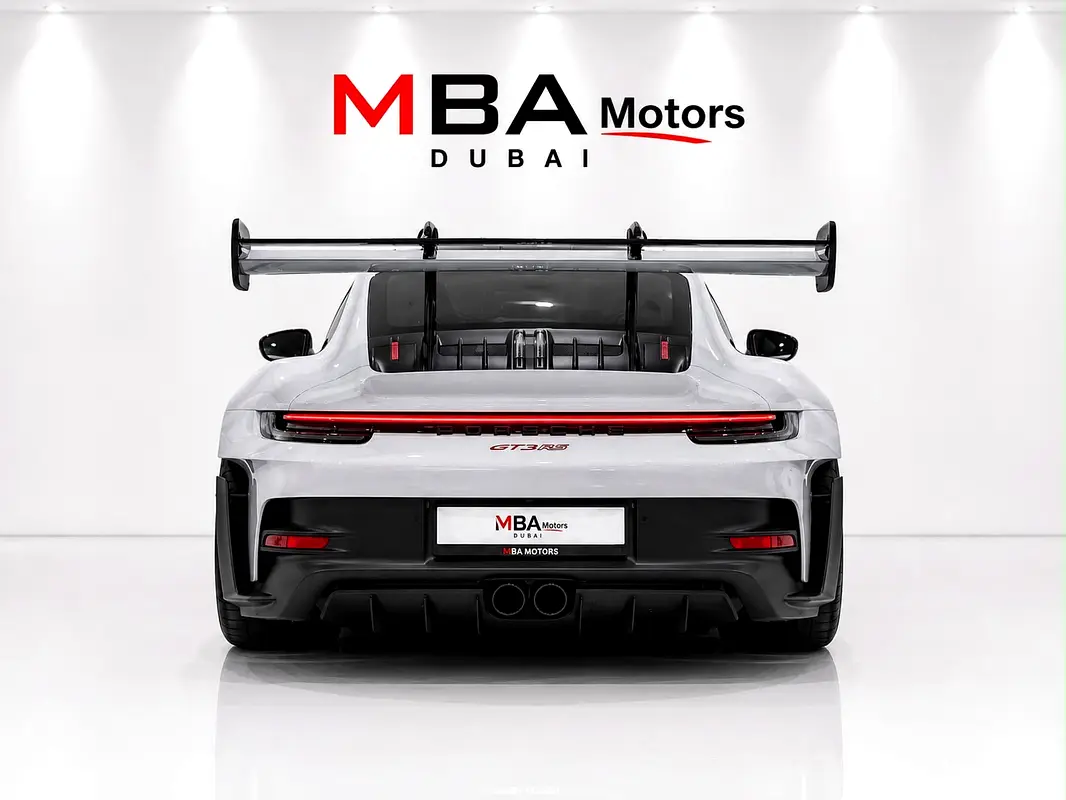 بورشه 911 2023