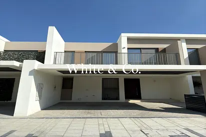 Ready to move | I Single Row | Landscaped