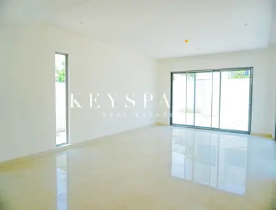 Grand Corner Retreat | Exclusive Community Living | Resale