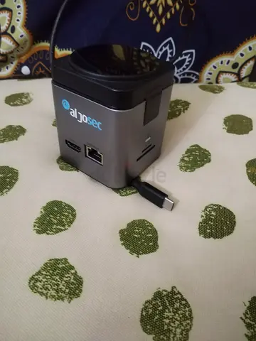 Docking station with wireless charger
