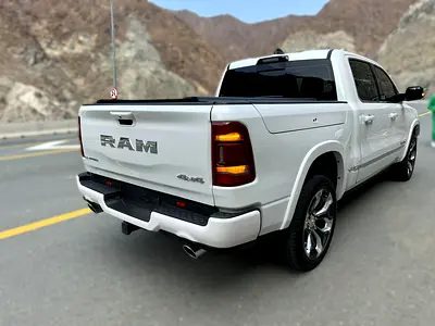 2024 RAM 1500 — миниатюра 4