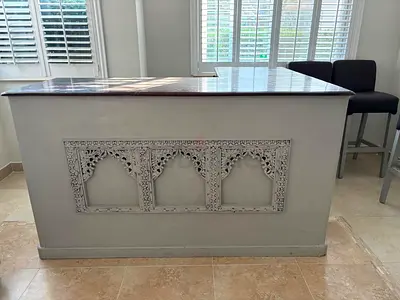Solid Home Bar Counter with 3 Stools and barmans chair – Grey Top, Decorative Front