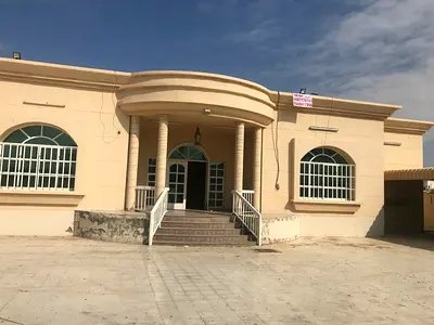 فيلا طابق أرضي للإيجار السنوي في الجرف 1 – عجمان