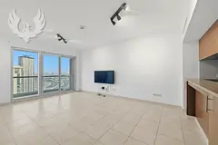 High Floor | Bright Unit | Golf View | Vacant